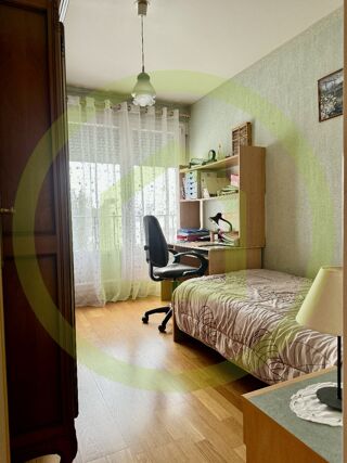  Appartement � vendre 5 pi�ces 95 m�