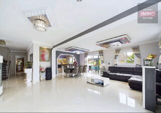  Villa � vendre 8 pi�ces 310 m�