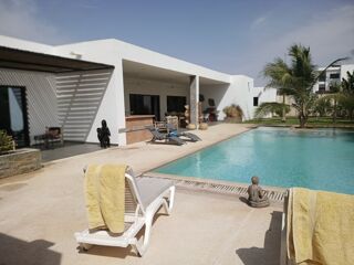  Maison � vendre 9 pi�ces 320 m� Nguerigne