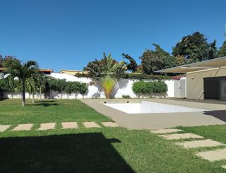  Maison � vendre 4 pi�ces 200 m� Ngaparou