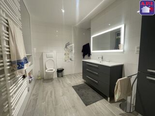  Maison à vendre 10 pièces 222 m²