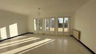  Appartement à louer 3 pièces 68 m²
