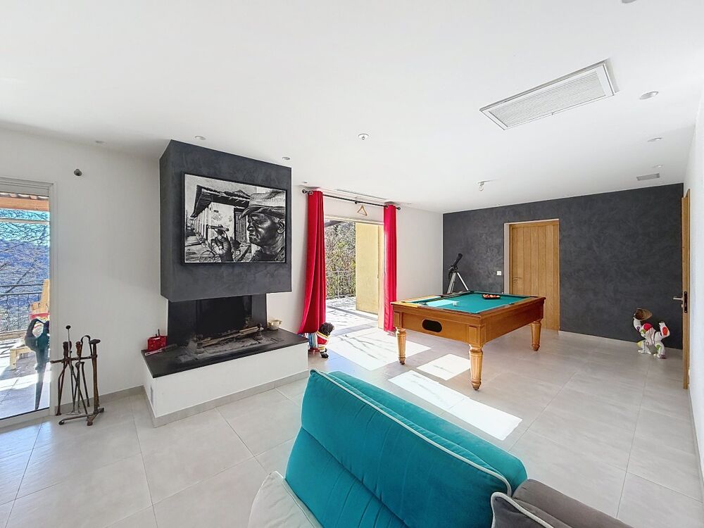 � vendre  Maison Gilette (06830)