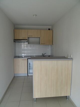  Appartement à louer 2 pièces 37 m²
