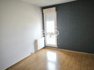  Appartement � louer 4 pi�ces 81 m�