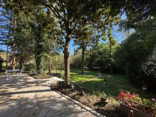  Villa � vendre 6 pi�ces 180 m�