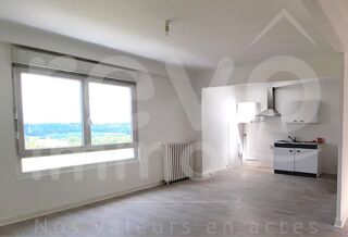  Appartement à louer 3 pièces 65 m²