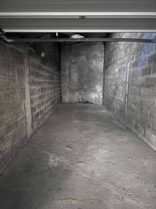  Parking / Garage � louer 1 pi�ce 30 m�