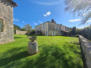  Maison  vendre 14 pices 550 m