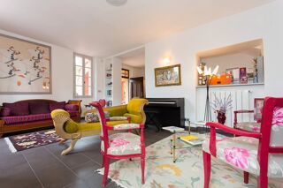  Maison  vendre 15 + pices 420 m