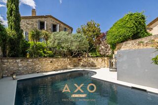  Villa à vendre 15 + pièces 804 m²