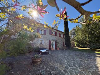  Villa � vendre 7 pi�ces 148 m�