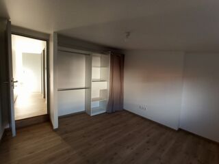  Appartement à louer 3 pièces 62 m²