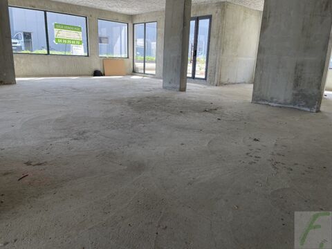 Murs commerciaux 2500 38920 Crolles