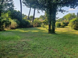  Terrain à vendre 684 m²