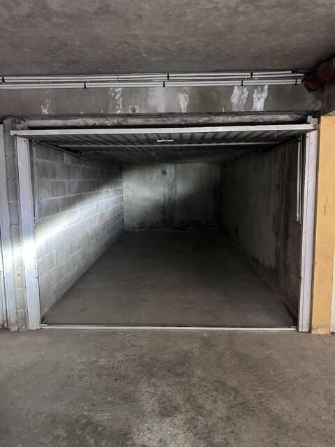  Parking / Garage � louer 1 pi�ce 13 m�