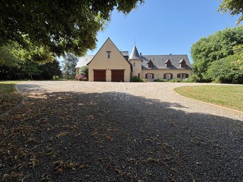   Maison Maison - 14 pièce(s) - 412 m²