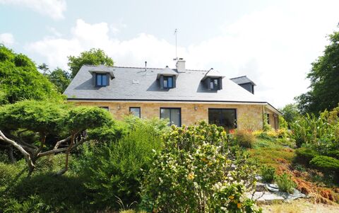   Maison Maison - 7 pi�ce(s) - 203 m�