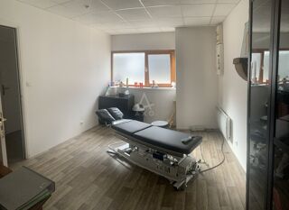  Immeuble � vendre 130 m�