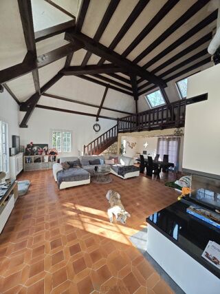  Maison � vendre 7 pi�ces 211 m�