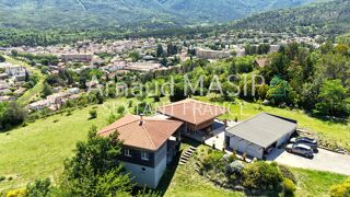  Villa à vendre 8 pièces 150 m²