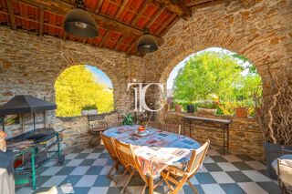  Villa à vendre 7 pièces 150 m²