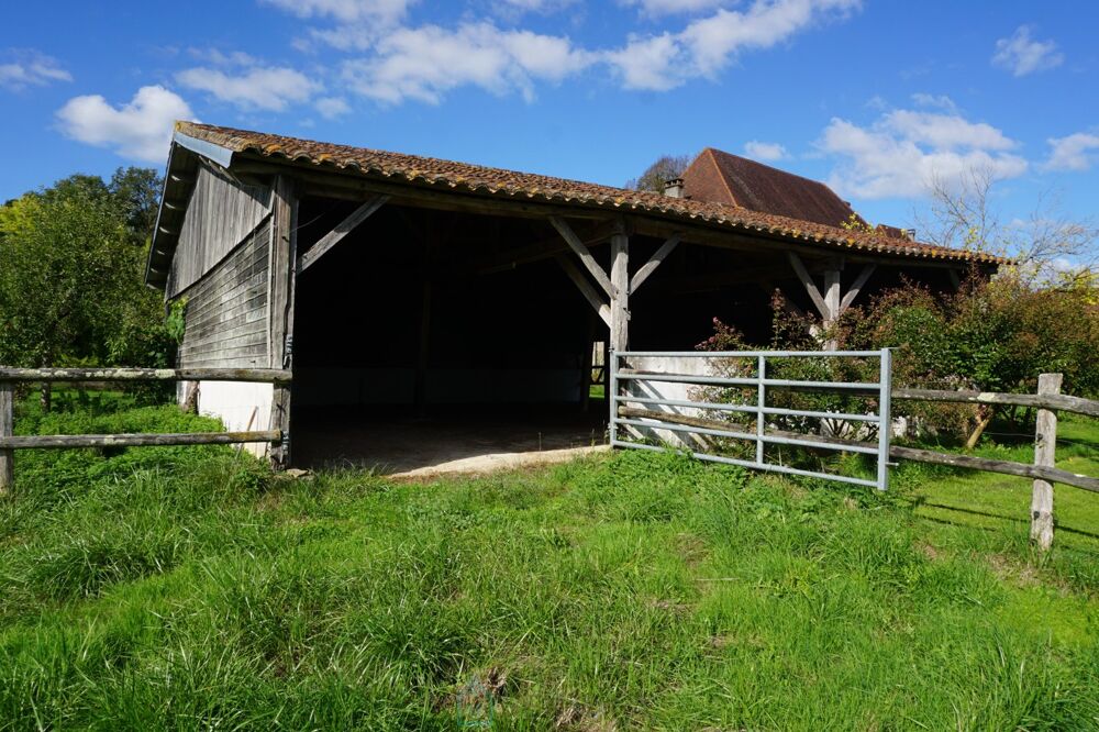 à vendre  Villa Saint-Jory-de-Chalais (24800)