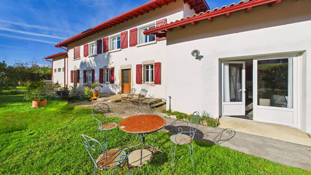 � vendre  Villa Guiche (64520)
