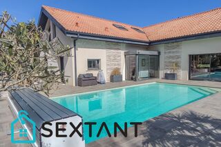 Villa  vendre 9 pices 280 m