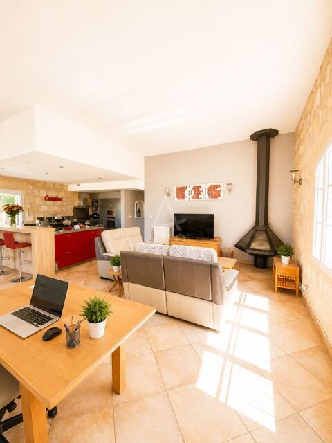   Maison Maison - 5 pièce(s) - 182 m²