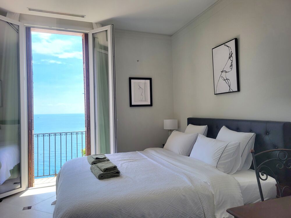 à vendre  Appartement Roquebrune-Cap-Martin (06190)