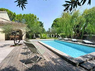 Maison 8 pièces 225 m² · à Althen-des-Paluds · 225 m² · 630 000 €