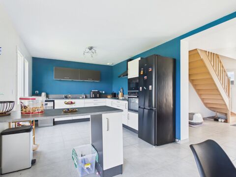   Maison Maison - 4 pièce(s) - 108 m²
