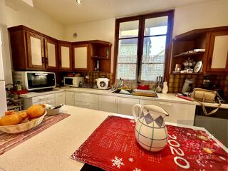  Maison  vendre 6 pices 146 m