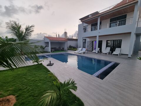  Maison � louer 8 pi�ces 300 m� Saly