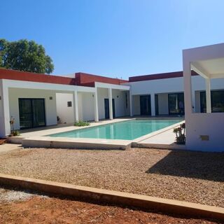  Maison � vendre 5 pi�ces 300 m� Nguerigne