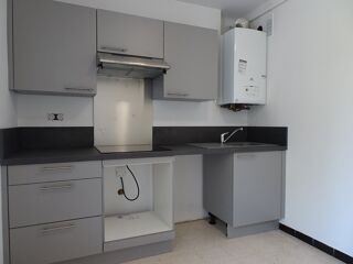  Appartement à louer 3 pièces 61 m²
