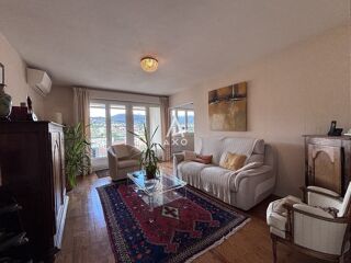 Appartement à vendre 5 pièces 99 m²