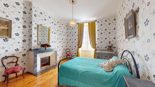  Maison  vendre 15 + pices 752 m