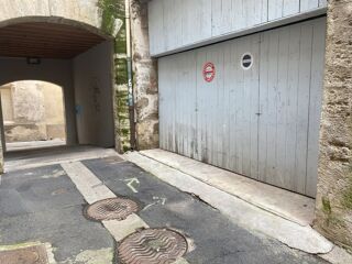  Parking / Garage  vendre 2 pices 92 m
