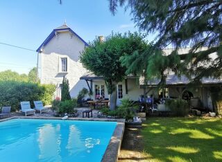  Villa � vendre 12 pi�ces 366 m�