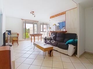 Appartement à louer 4 pièces 74 m²