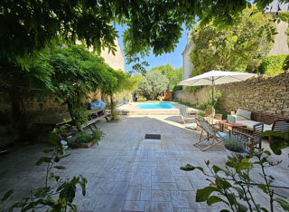  Maison � vendre 8 pi�ces 371 m�