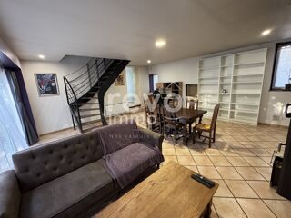  Maison  vendre 9 pices 190 m