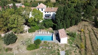  Villa � vendre 15 + pi�ces 409 m�