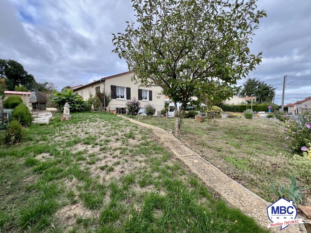 Maison 4 pièces 748 m² · à Mauges-sur-Loire · 748 m² · 163 490 €