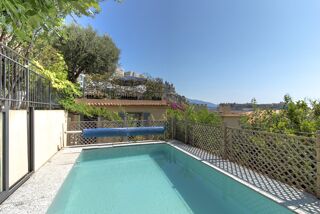  Maison � vendre 8 pi�ces 211 m�