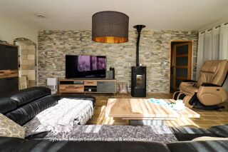  Villa � vendre 15 + pi�ces 464 m�