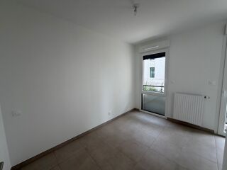  Appartement à louer 3 pièces 61 m²