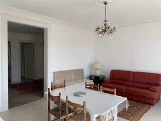  Appartement à louer 4 pièces 126 m²